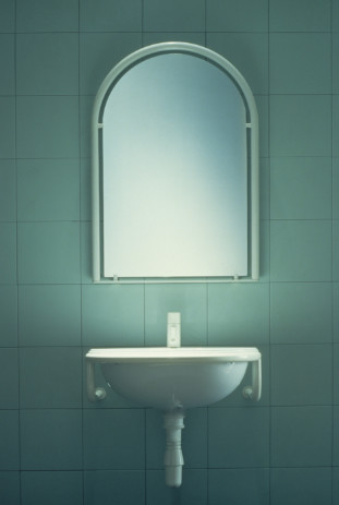 EWA  minimalistisches Becken mit Handtuchhaltern